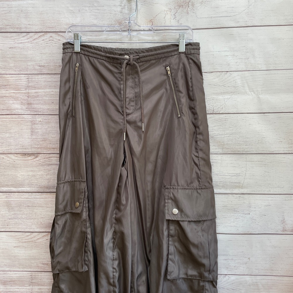 PACSUN PARACHUTE PANTS IN GRAY - Picture 2 of 7
